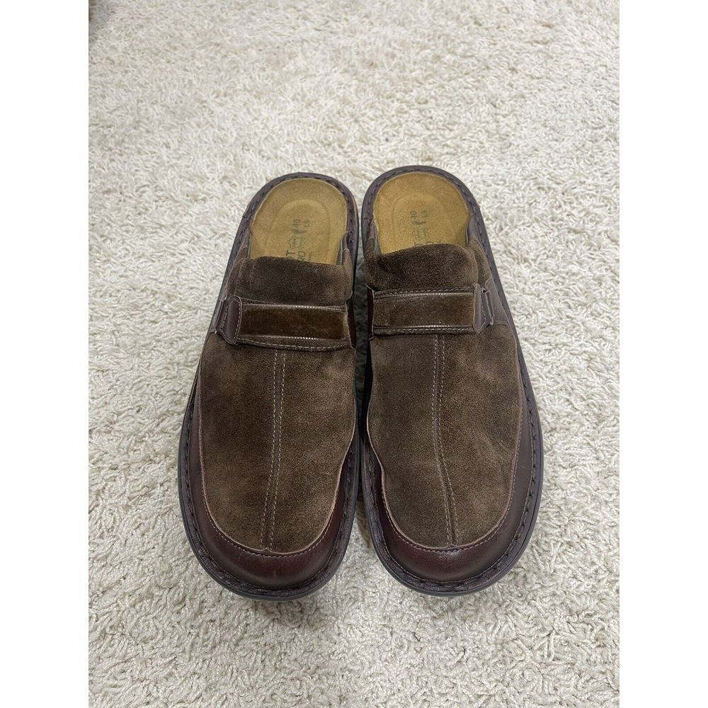 Naot Women's Capetown Suede And Leather Mule Slip On Clog US 10 EURO 40Comfort
